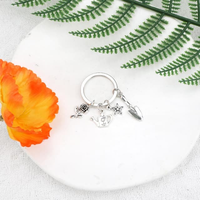 Detalle 2 de OBEISN Schlüsselanhänger mit Gartenmotiv – Anhänger für Pflanzenliebhaberinnen als Geschenk für Freundin, Schwester & beste Freundin