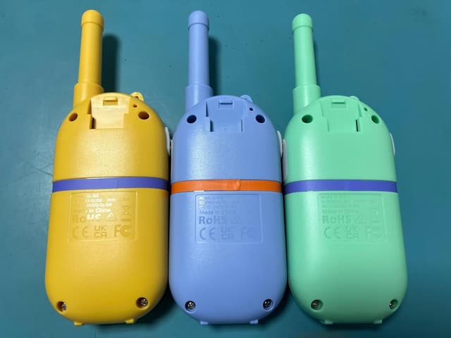 Detalle de Inspireyes Rechargeable Walkie Talkies for Kids (3-Pack) with Type C Charging, Long Range up to 48-Hour Battery