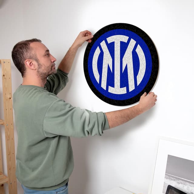 Detalle de Iconic Puzzles Inter Logo Prodotto ufficiale – Puzzle di legno sostenibile, taglia L