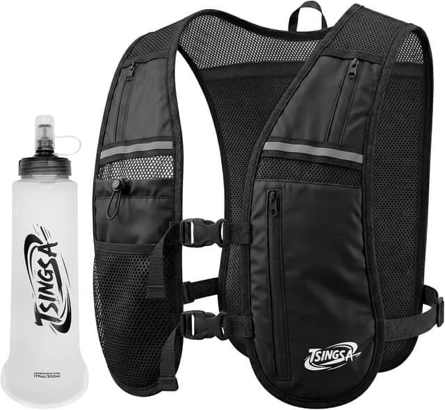 Detalle de TSINGSA Hydration Backpack running vest with 500ml soft flask and adjustable dual straps