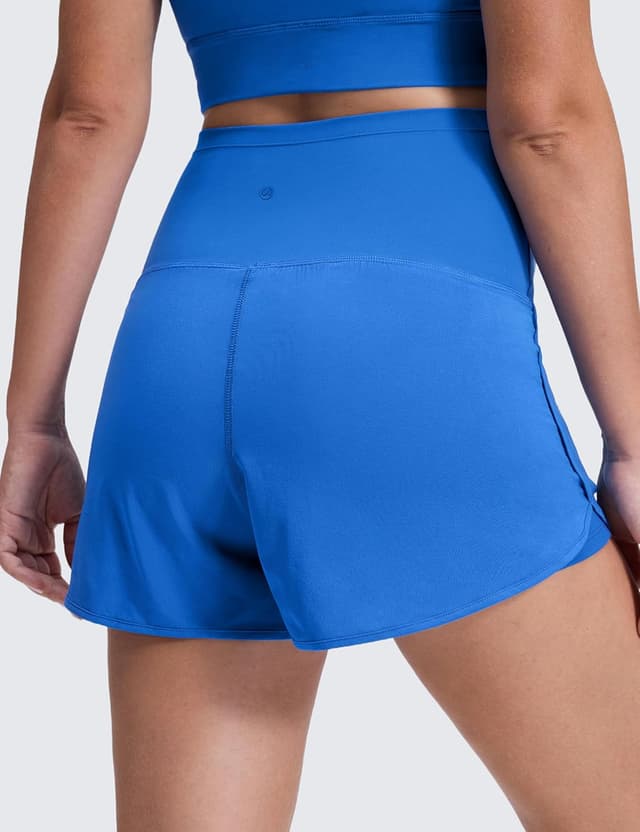 Detalle de CRZ YOGA shorts de maternité 2 en 1 Femmes Feathery-Fit Soft, hauteur super haute et poches