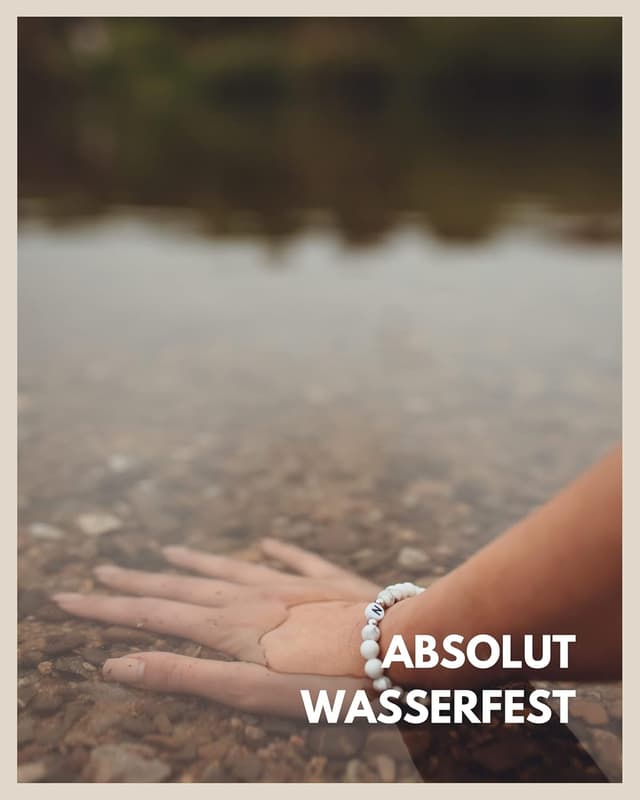 Detalle de GD GOOD.designs Partnerarmband mit Buchstaben-Perlen (Howlith) in Weiß – personalisierbar als Couple-Geschenk