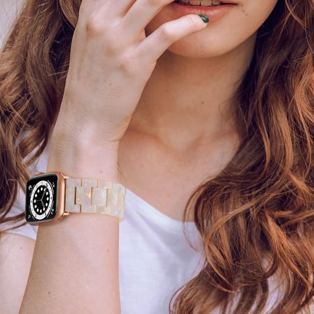 Detalle de V.R.HOPE Modern Resin Strap for Apple Watch (Fluorescent White–Rose Gold) – 42mm to 49mm