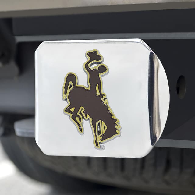 Detalle de FANMATS 22646 Wyoming Cowboys Chrome Hitch Cover with 3D Color Emblem