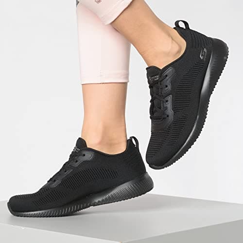 Detalle de Skechers Bobs Squad Tough Talk para mujer (Black) con knit y suela de caucho