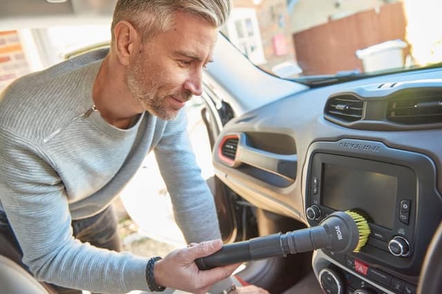 Detalle 2 de Ryobi Kit 6 accessori per auto per pulizia