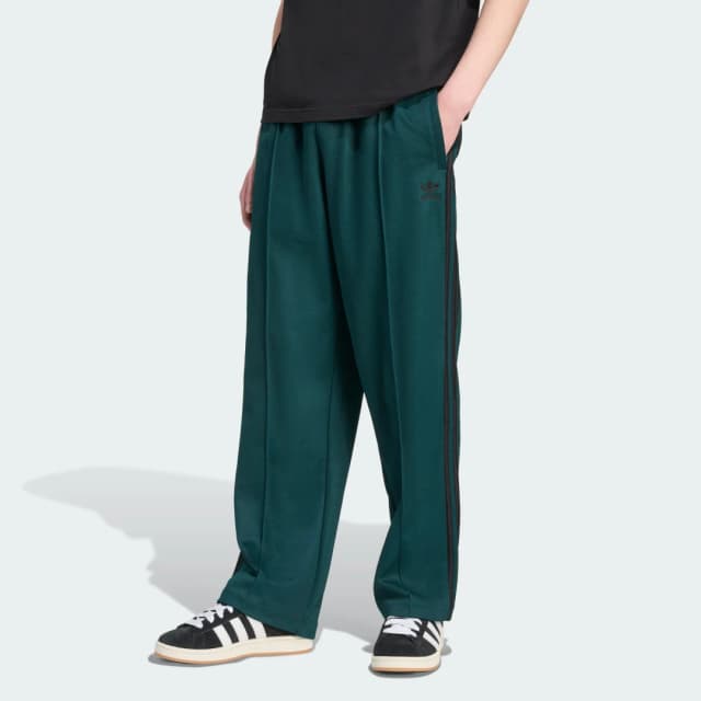 Imagen de Adidas Firebird Baggy Fit verde en OfertitasTOP