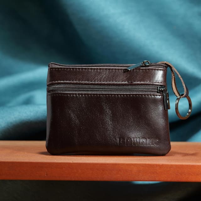 Detalle de BAWAKO portamonete in vera pelle marrone, 3 scomparti con chiusura a cerniera e portachiavi mini portafoglio