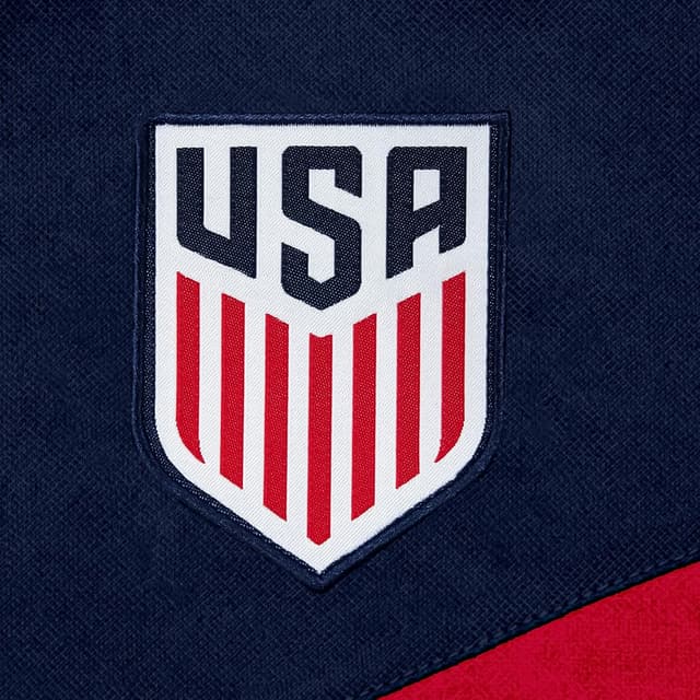 Detalle 1 de Icon Sports Officially Licensed U.S. Soccer Track Jacket (Unisex)