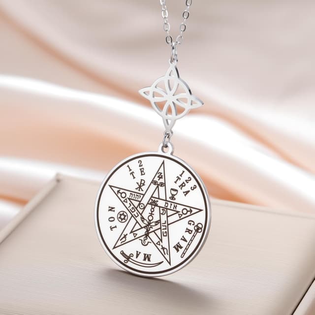 Detalle de Dreamtimes Collana con nodo delle streghe e pentagramma Tetragrammaton in acciaio inossidabile