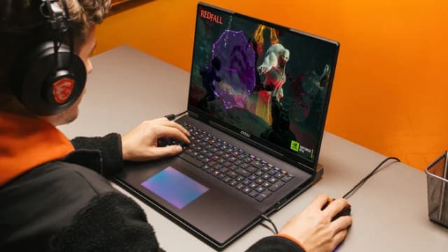 Thumbnail 18 de MSI Titan 18 HX AI A2XWJG-656 18"