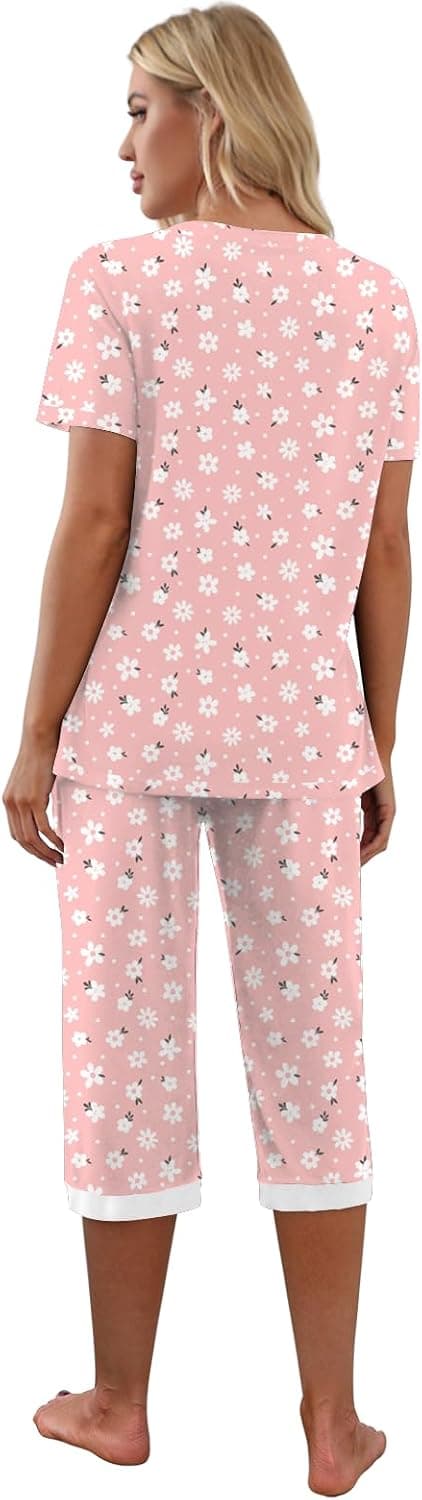 Detalle de PrinStory women’s short sleeve pyjamas set with capri bottoms and pockets (rayon blend)