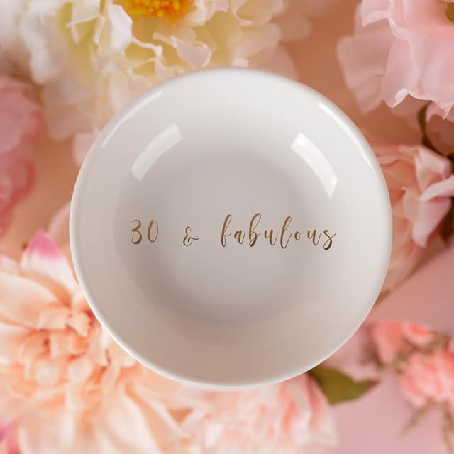 Thumbnail 4 de 30th birthday gift hamper for her