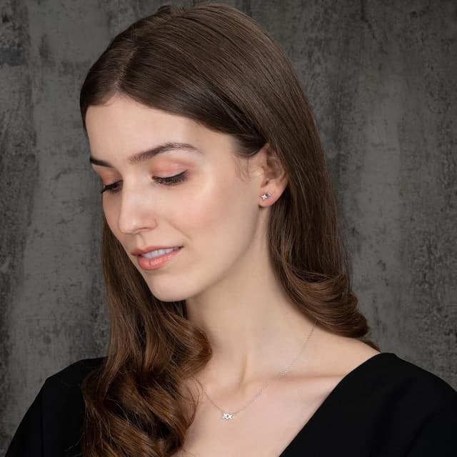 Detalle 2 de namana Piccola collana in argento 925 a forma di stella con zirconi