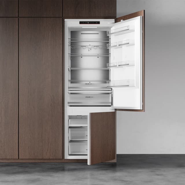 Detalle de Teka RBF 78785 FI frigorífico combi Metal Cooling