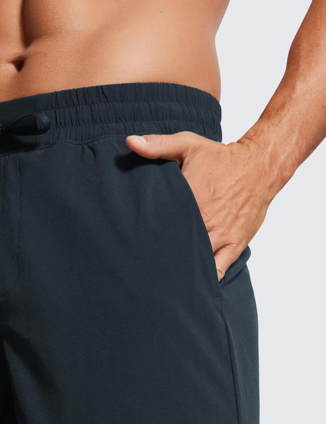 Detalle de Short running homme CRZ YOGA avec doublure intégrée – 23 cm True Navy L