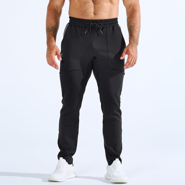 Detalle 2 de BROKIG Mens Zero Armor Gym Jogger Bottoms with ankle zips and zipped pockets