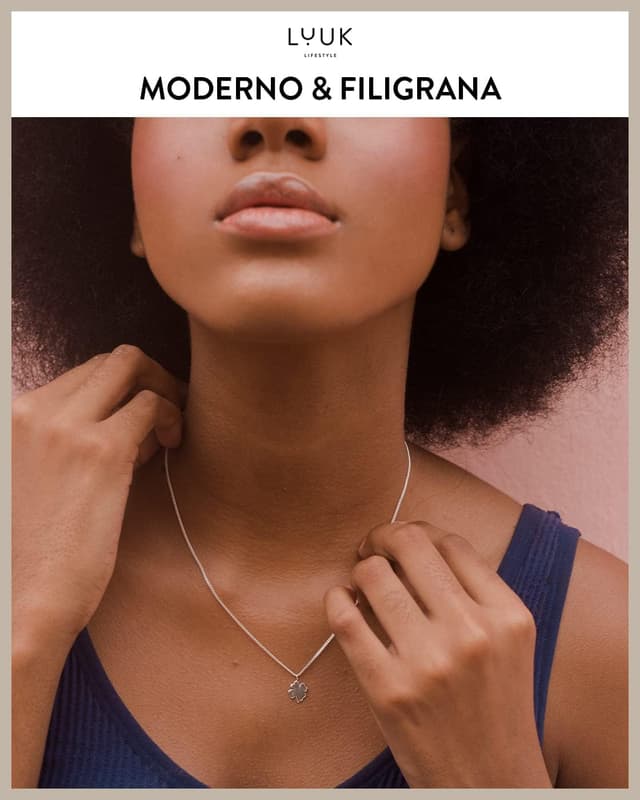 Detalle de LUUK LIFESTYLE collana in argento sterling 925 con ciondolo quadrifoglio e cartolina Happiness (50 cm)