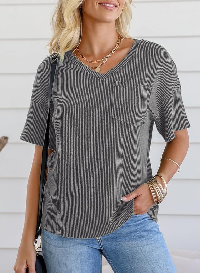 Detalle 2 de GLEENOD Damen Kurzarm-T-Shirt mit V-Ausschnitt, Oversize-Look und Tasche