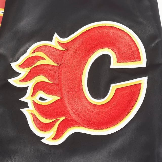 Detalle 2 de Pro Standard Men’s NHL Classic Satin Jacket (Classic Satin)