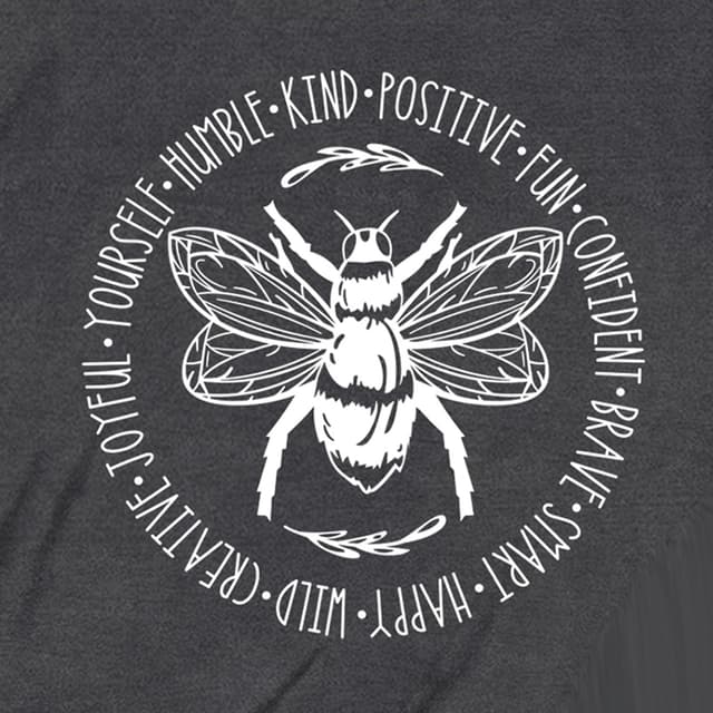 Detalle de Qskall Women’s Bee Kind T-Shirt (Be Kind Tee) – soft crew neck top