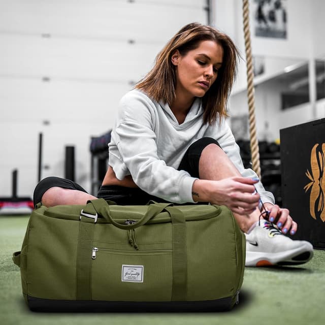 Detalle 2 de Lyweem 60L Travel Duffel Bag (Green) with Shoe Compartment and Backpack Handles