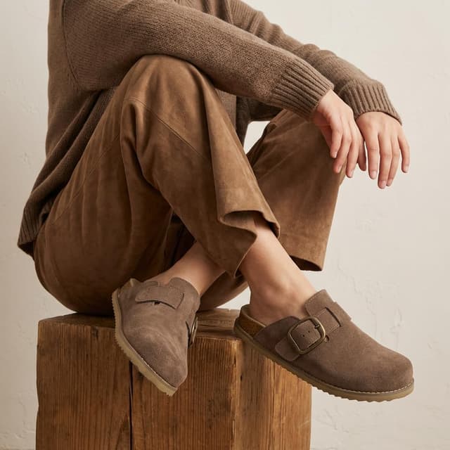 Thumbnail 6 de CUSHIONAIRE Blain Suede Slip-On Clogs ⚙