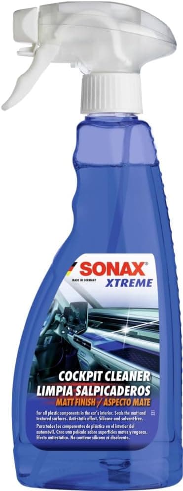 Detalle de SONAX Xtreme Cockpit Cleaner 500 ml – protects and seals matt plastic interior surfaces