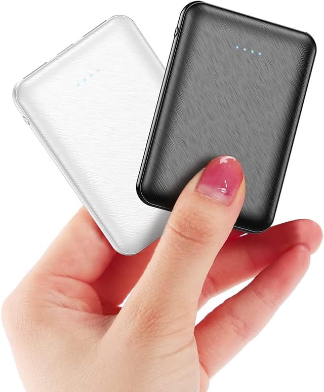 Detalle de EVARY Mini Power Bank 5000 mAh (2 confezioni) bianco e nero con cavo micro USB