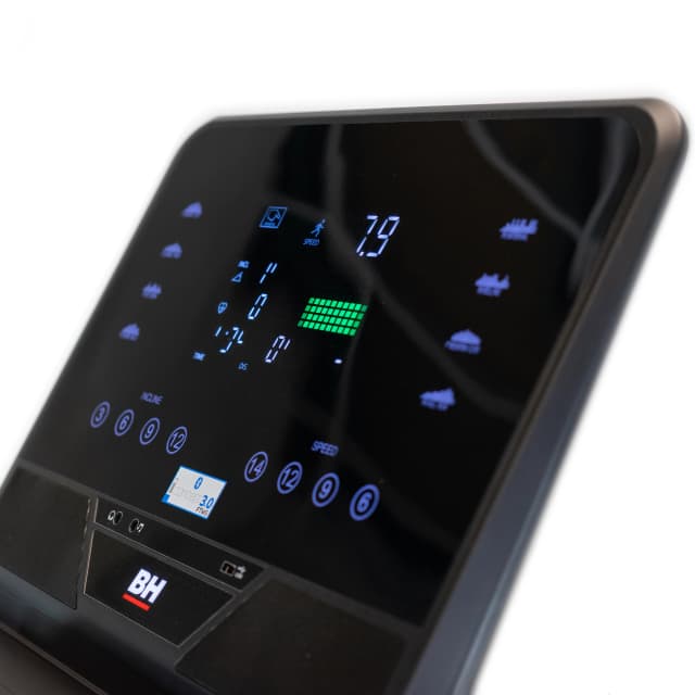 Detalle 2 de BH Fitness RS1200 cinta de correr 152x55 cm semi-profesional