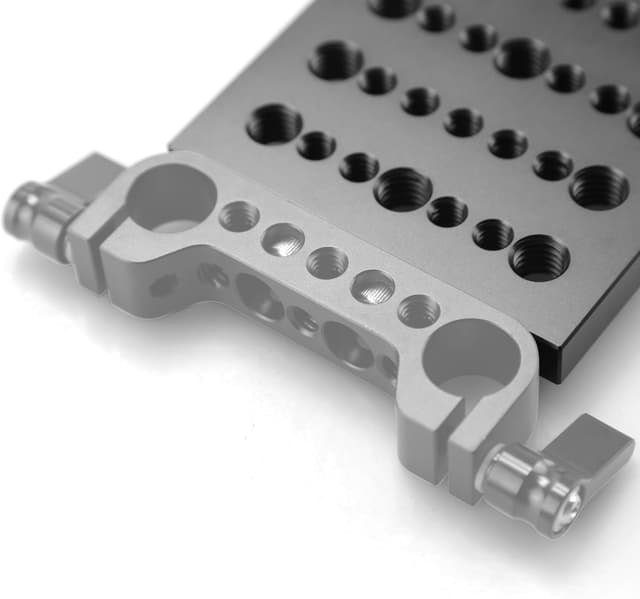 Detalle de SMALLRIG Cheese Plate avec tous de vis filetage 1092 : plaque de fixation multi-usages pour accessoires photo