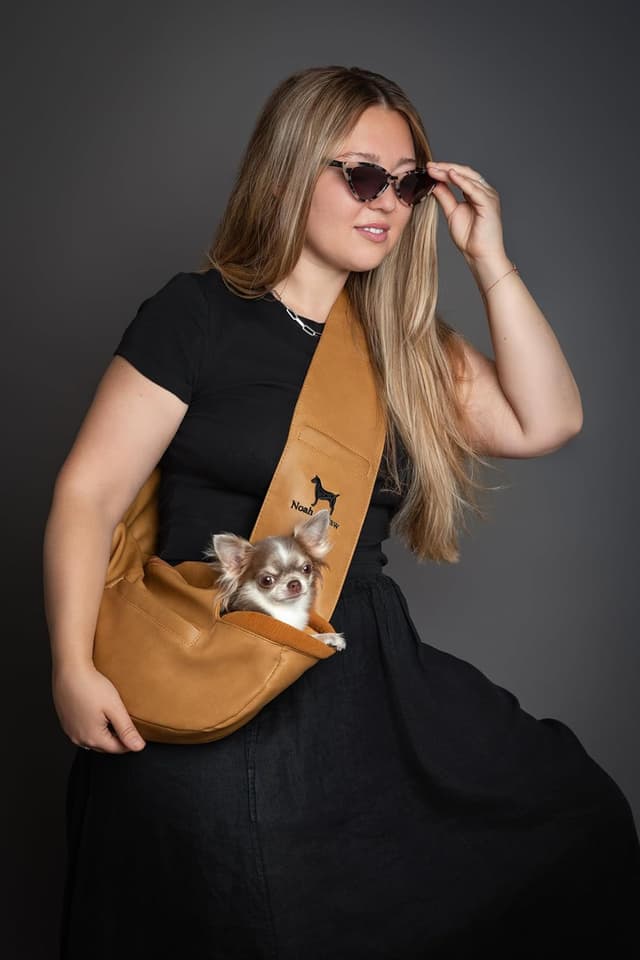 Detalle 2 de Dog sling carrier 3-10lb by Noah & Paw