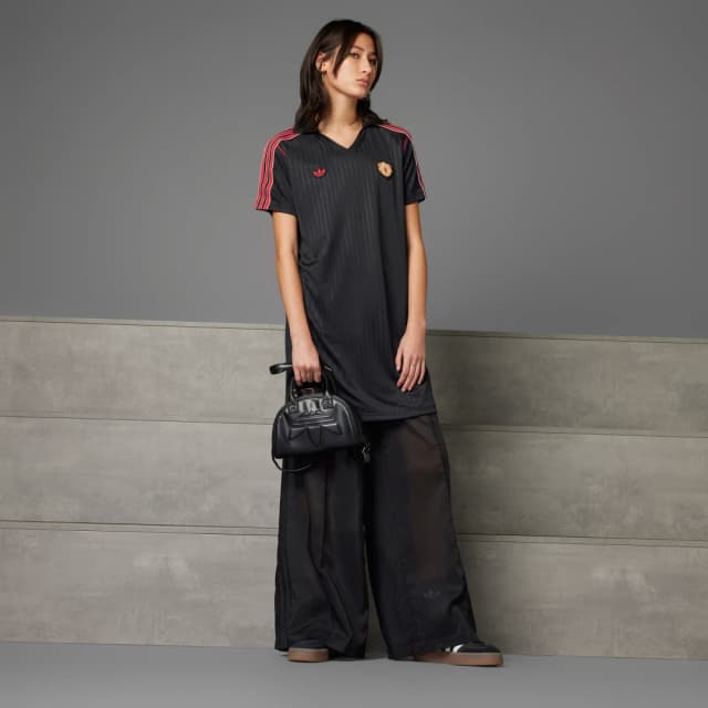 Detalle 1 de Vestido Manchester United Terrace Icons