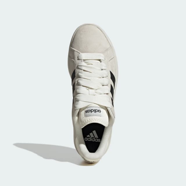 Detalle 2 de adidas Grand Court Base 00s en blanco: zapatilla casual para el día a día