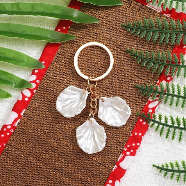 Detalle 2 de OBEISN Niedlicher Schlüsselanhänger aus Metalllegierung mit Herzmuschel – personalisierter Taschenanhänger als Geschenk