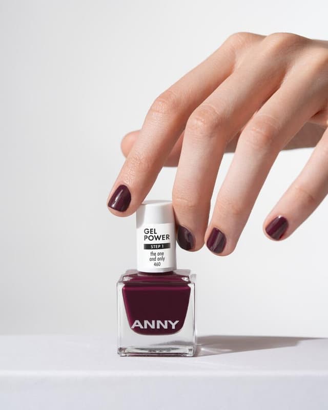 Detalle 2 de ANNY Gel Power Nail Polish „The One and Only“ (kräftiges Pflaumenlila) – Gel-Farb-Nagellack ohne UV-Lampe