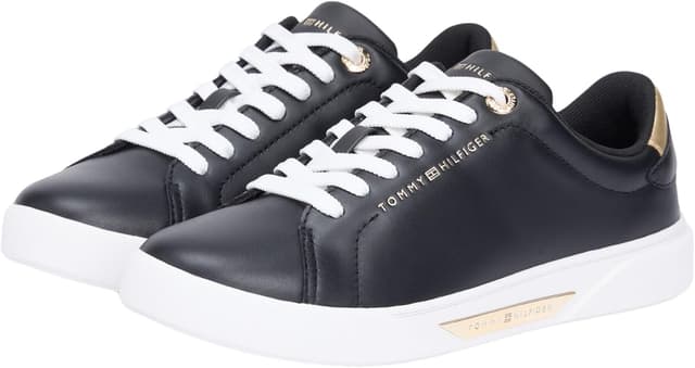 Detalle de Tommy Hilfiger Essential Chic Court Sneaker FW0FW09019: la sneaker da donna dal look “chic”