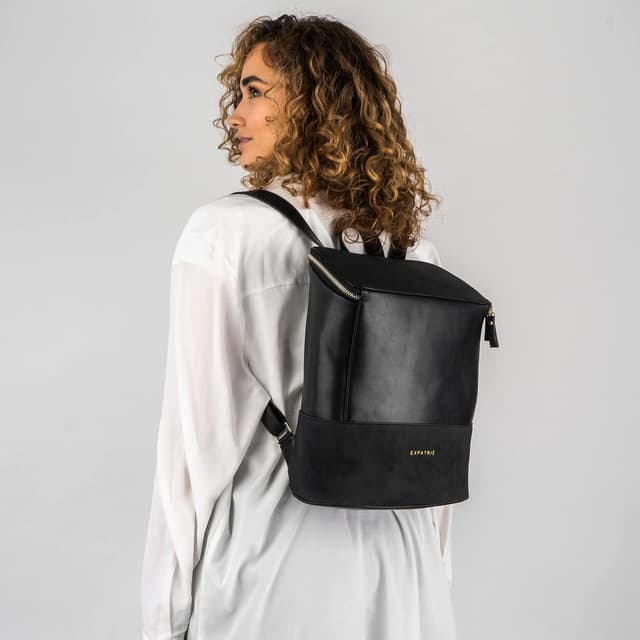 Detalle 2 de Expatrié Malou zaino donna in pelle vegana