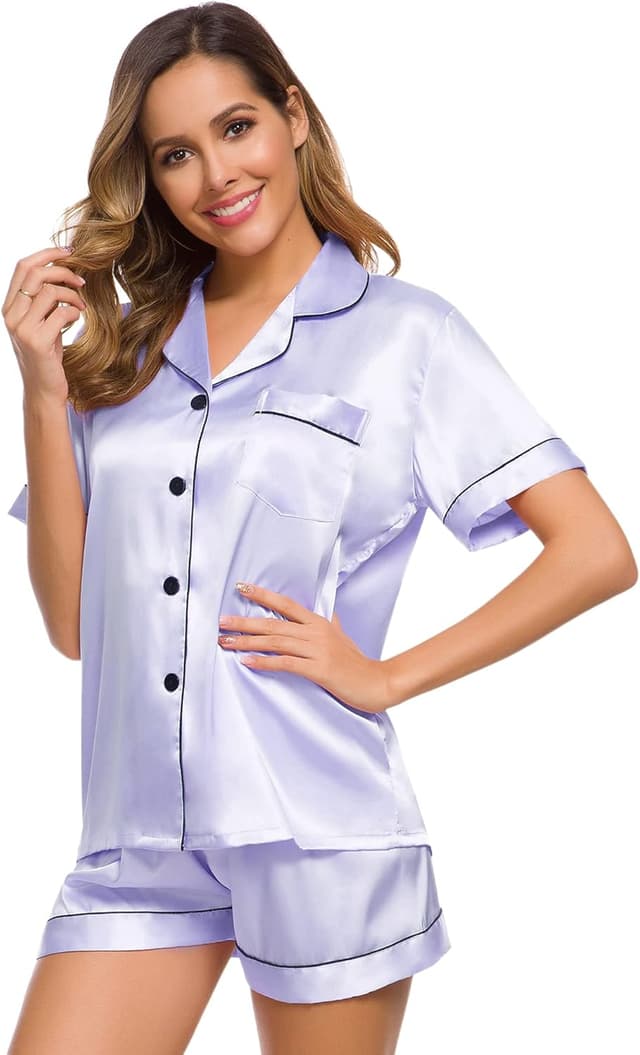 Detalle 2 de SWOMOG women’s silk satin pyjamas set with button-down shirt and elastic waist trousers