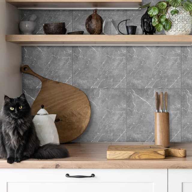 Detalle 2 de Fantasnight Marble Stick-on Tiles 30 x 30cm (24 pcs) – Grey PET peel and stick glossy wall tile stickers