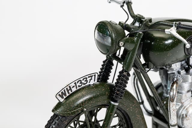 Thumbnail 6 de Corgi CC08501 Triumph TR6 diecast car