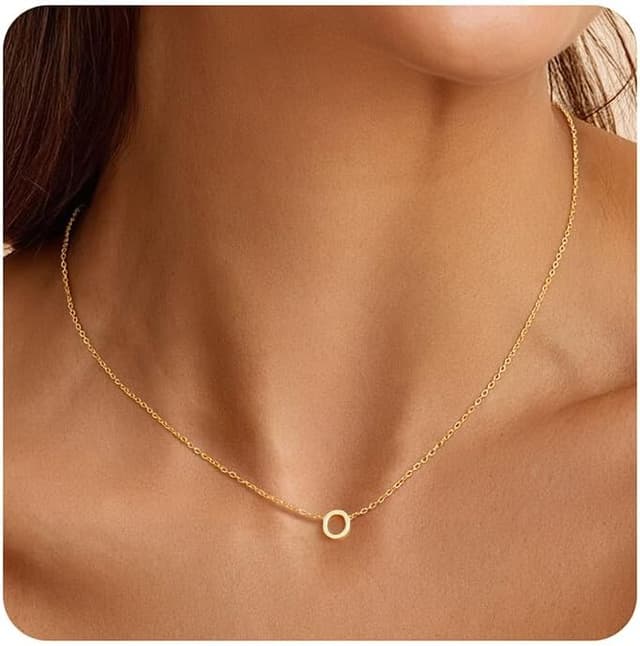 Detalle de Turandos Buchstaben-Kette personalisiert mit Namen/Initialen, 14K vergoldet (Gold) – Geschenk für Mädchen & Frauen