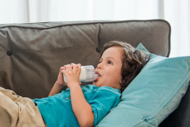 Thumbnail 14 de Omron MicroAIR U100 Vernebler klein und leise