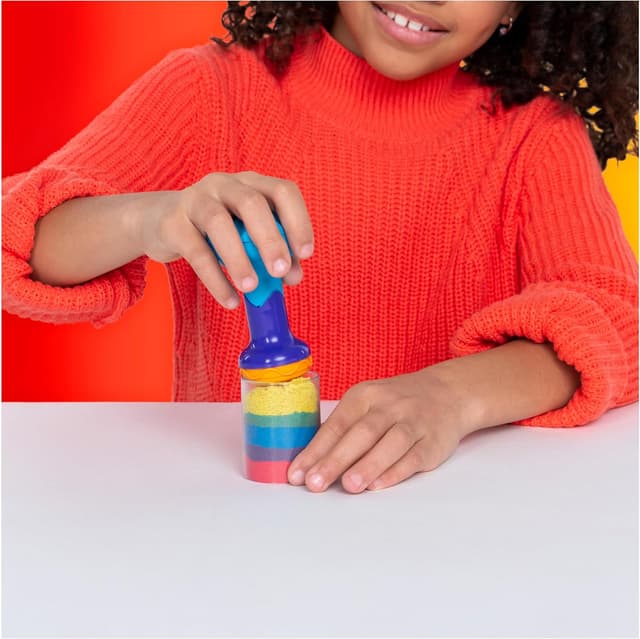 Detalle 2 de Kinetic Sand Juego de Mezcla Arcoíris 🌈 382 g+herramientas