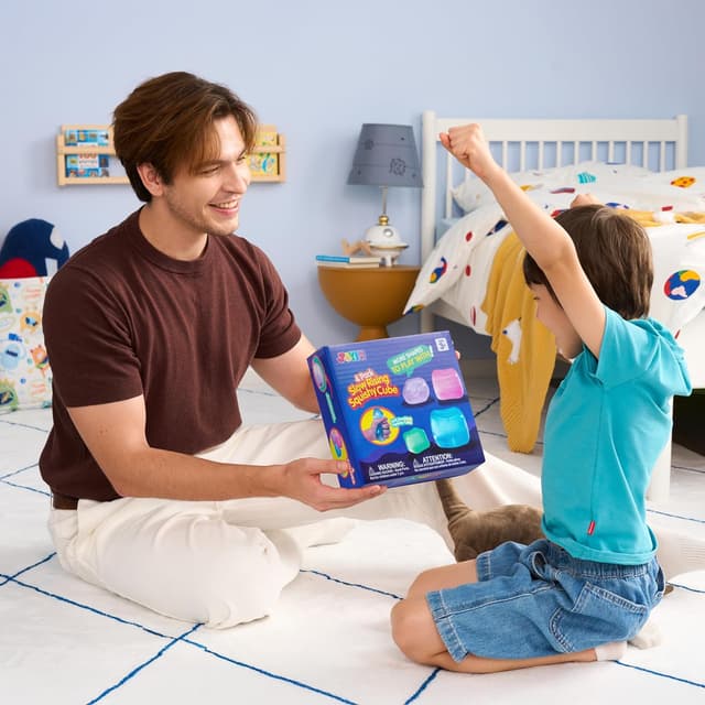 Detalle de JOYIN 4-Pack Squishy Stress Cubes (2-Inch) — Slow-Rising Sensory Fidget Toys