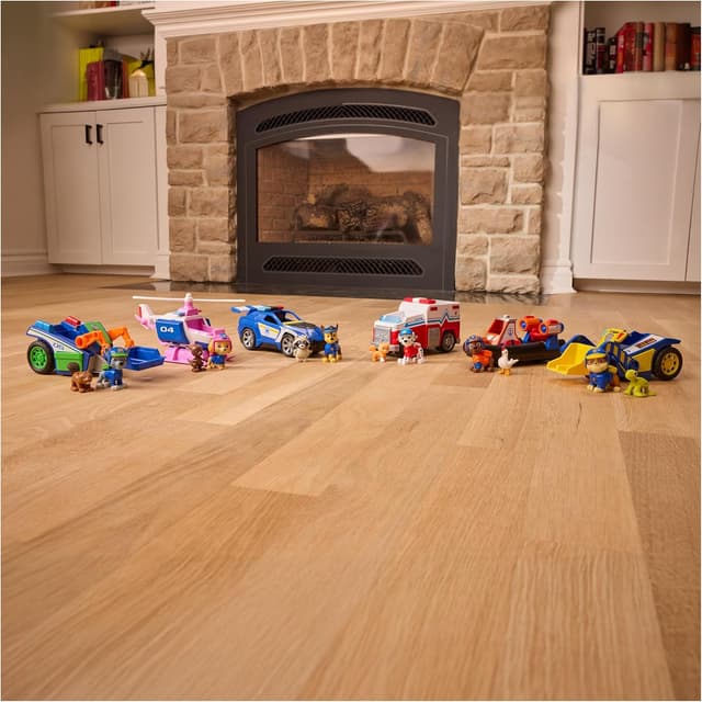 Detalle 2 de Paw Patrol Search & Rescue Chase Rescue Cruiser Vehicle with 2 Figures (Pull-Back Action) – Kids Toy for Ages 3+