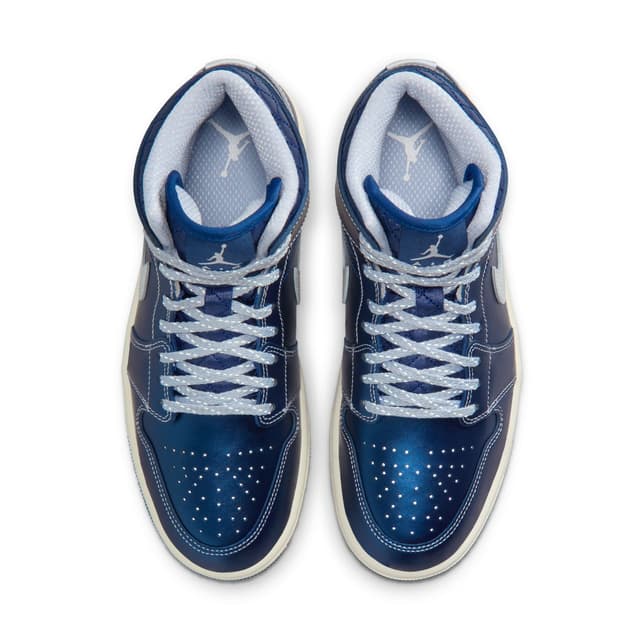 Detalle 2 de Nike WMNS AIR JORDAN 1 MID SE zapatillas mujer