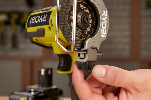 Detalle de Ryobi RCT18BL-0 18V ONE+ brushless cordless cutting tool (bare tool)
