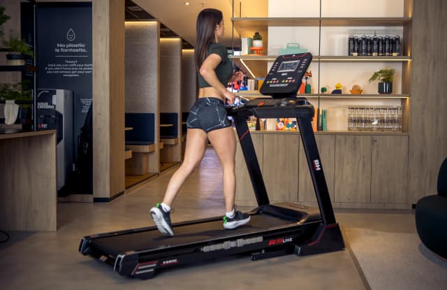 Detalle 2 de BH Fitness RS800 Cinta de Correr con Envío Gratis