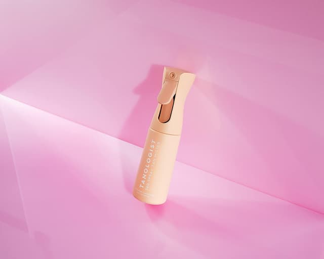 Detalle de Tanologist Spray Tan Mister 360 rechargeable mister for travel